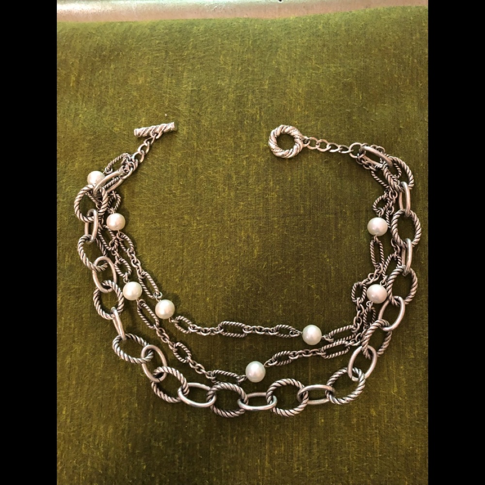 Vintage look trichain choker